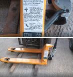 CARRETILLA ELEVADORA MANUAL